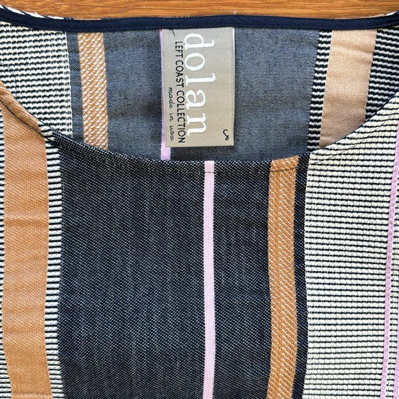 Dolan Short Sleeve Patterned Top - Picture 2 of 8